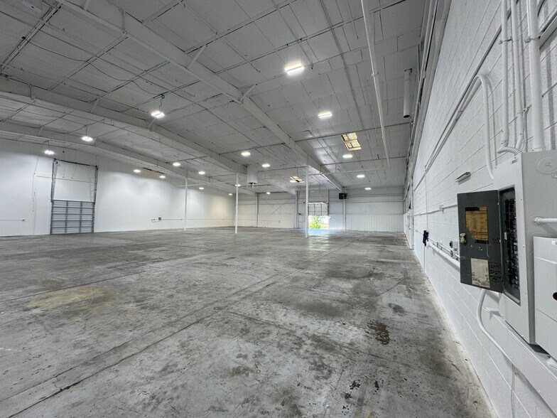 More Photos Of 2645-2685 Industrial Ln, Broomfield Warehouse For Lease