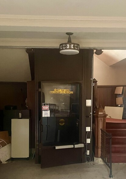 More Photos Of 124 E Abbott St, Lansford Specialty For Sale