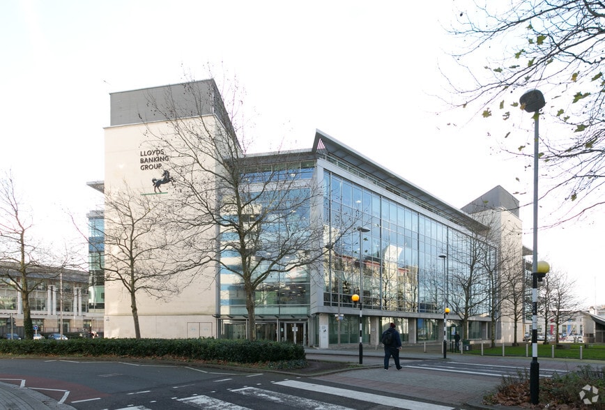 More Photos Of 10 Canons Way, Bristol Office For Sale