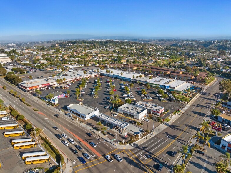 Primary Photo Of 2007-2041 Mission Ave, Oceanside Unknown For Lease