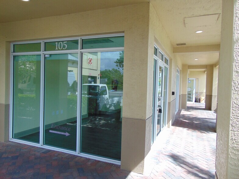 More Photos Of 2512 N Federal Hwy, Delray Beach Self Storage For Lease