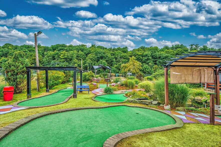 455 Washington Avenue Ext, Saugerties, NY 12477 Amusement Park For