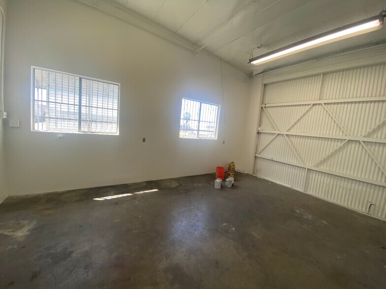 More Photos Of 1247 Brooks St, Ontario Contractor Storage Yard For Lease