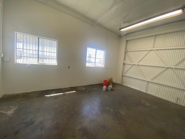 More Photos Of 1247 Brooks St, Ontario Land For Lease