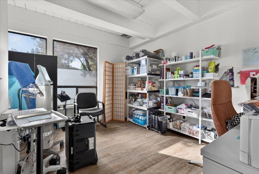 More Photos Of 9500 Soquel Dr, Aptos Office For Sale