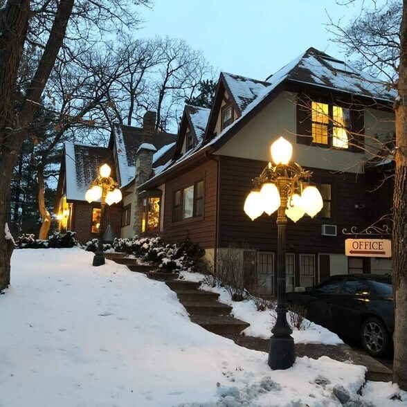 More Photos Of 2536 Hansen Ln, Altoona Hospitality For Sale