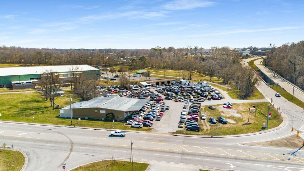 More Photos Of 34 Woodbury Hwy, Manchester Auto Dealership For Sale