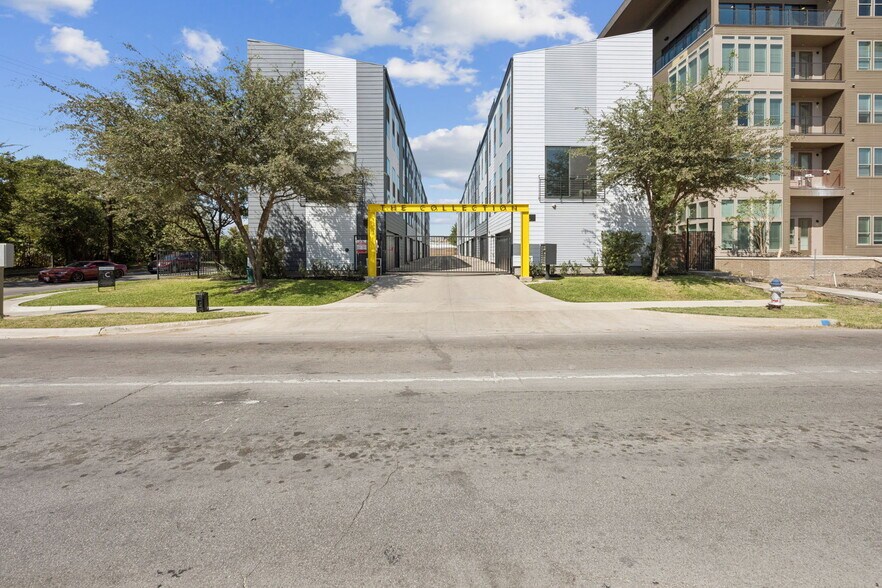 More Photos Of 4901 Live Oak St, Dallas Apartments For Sale