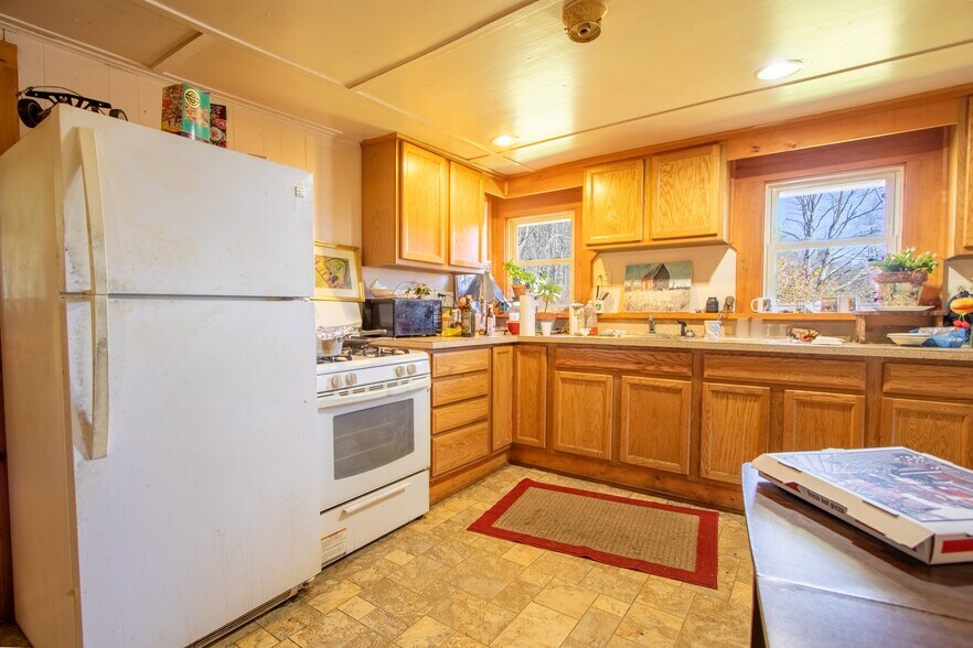 More Photos Of 263 Como Rd, Lake Como Specialty For Sale