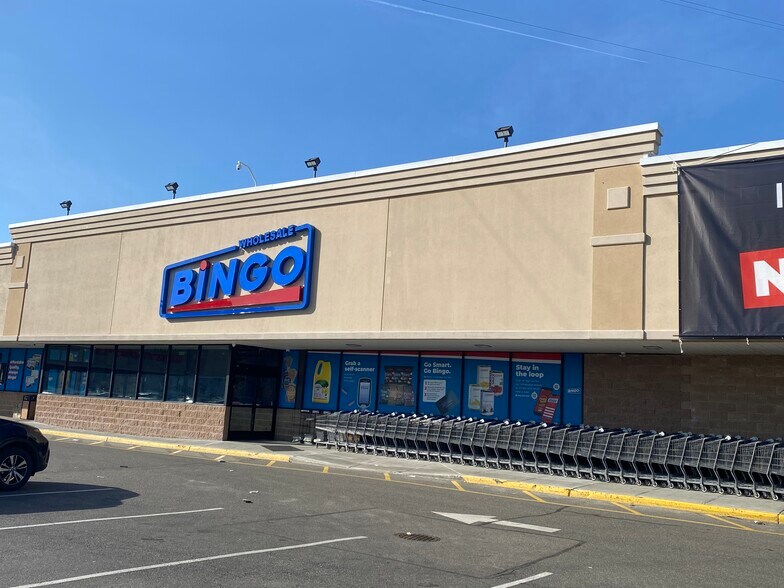 More Photos Of 603 Burnside Ave, Inwood Unknown For Lease