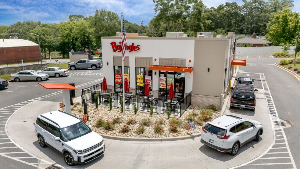 More Photos Of 627 W Main St, Williamston Restaurant For Sale