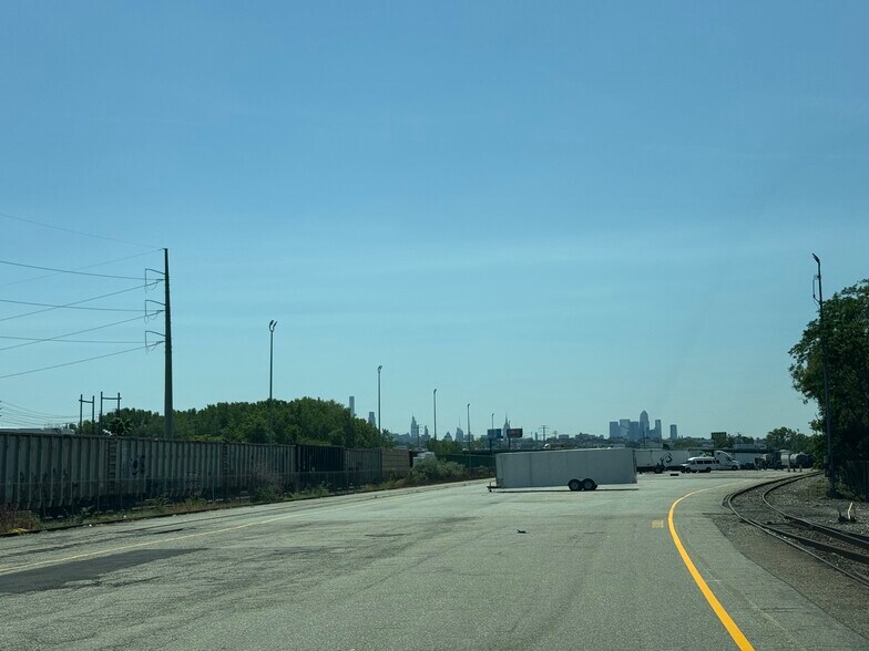 More Photos Of 2345 West Side Avenue, North Bergen Land For Lease