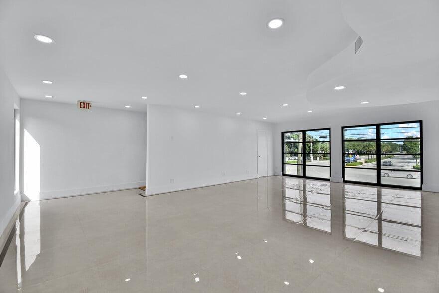 More Photos Of 2990 Griffin Rd, Fort Lauderdale Storefront Retail Office For Lease