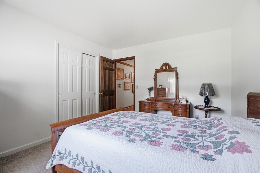 More Photos Of 2996 Millville Shandon Rd, Hamilton Specialty For Sale