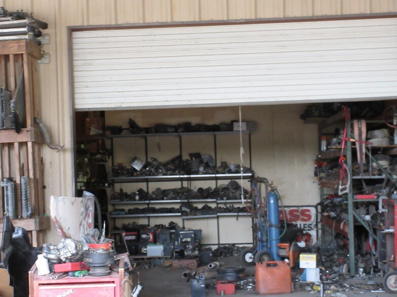 More Photos Of 2211 State Highway 69 S, Greenville Auto Repair For Lease