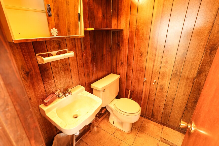 More Photos Of 5105 W Loop 281 S, Longview Industrial For Sale