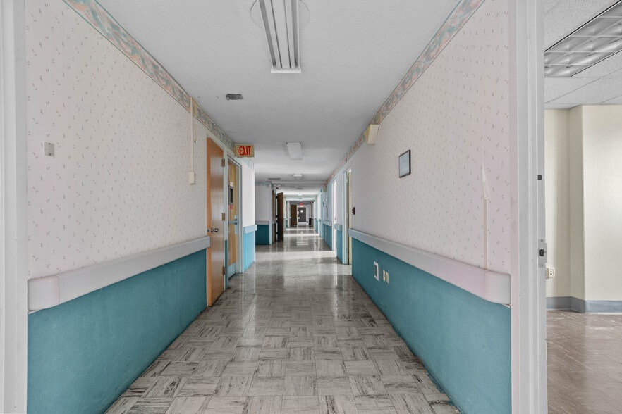 More Photos Of 94 Hospital St, Ridgway Specialty For Sale