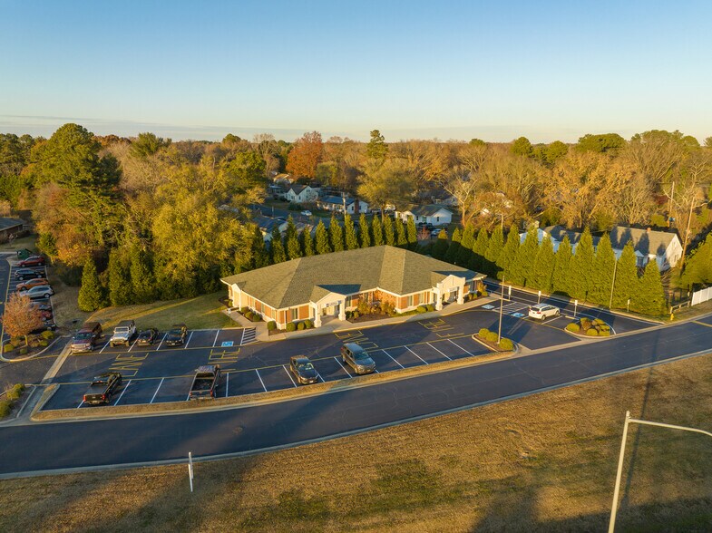 More Photos Of 1346 Belmont Ave, Salisbury Office For Lease