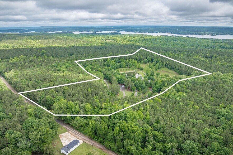 More Photos Of 1530 Buck Hill Rd, Ridgeway Industrial For Sale