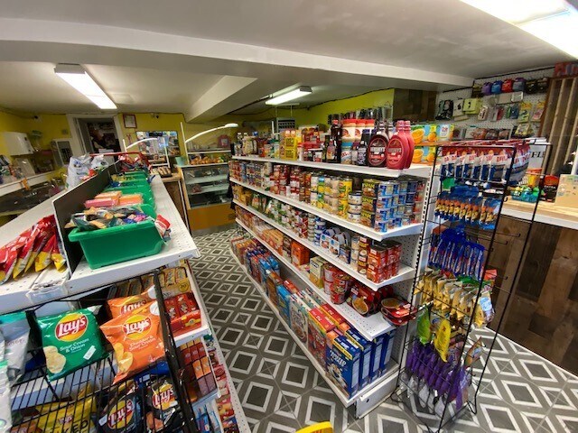 More Photos Of 122 N Main St, Norwich Storefront Retail Residential For Lease