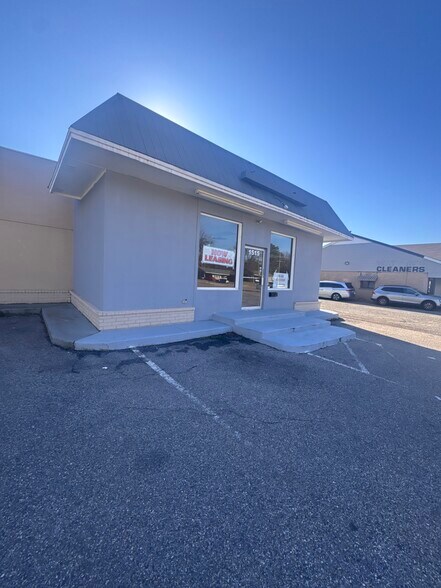 More Photos Of 1515 Main St, Southaven General Retail For Lease