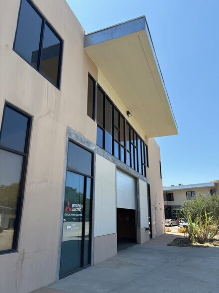 More Photos Of 1215 Pacific Oaks Pl, Escondido Manufacturing For Lease