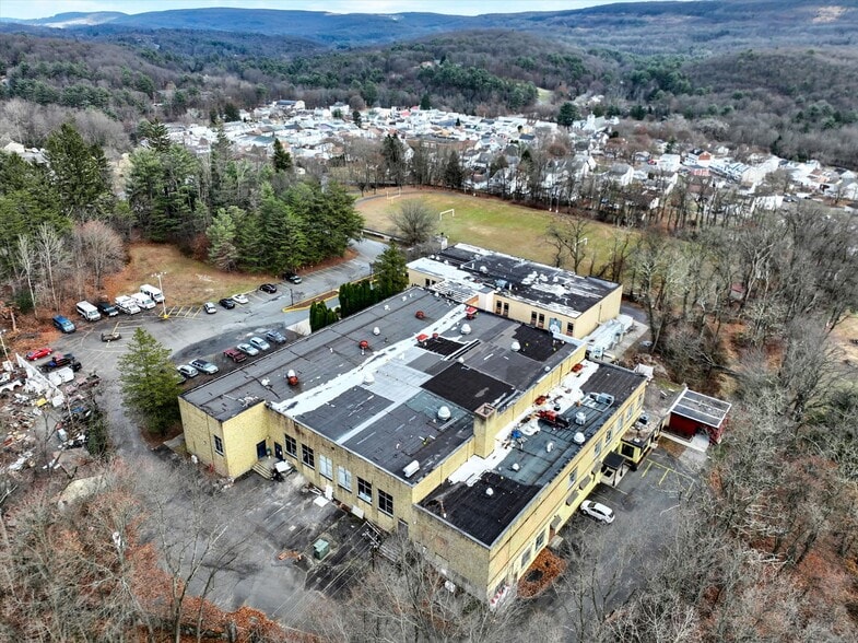 More Photos Of 15 Alliance St, New Philadelphia Rehabilitation Center For Sale