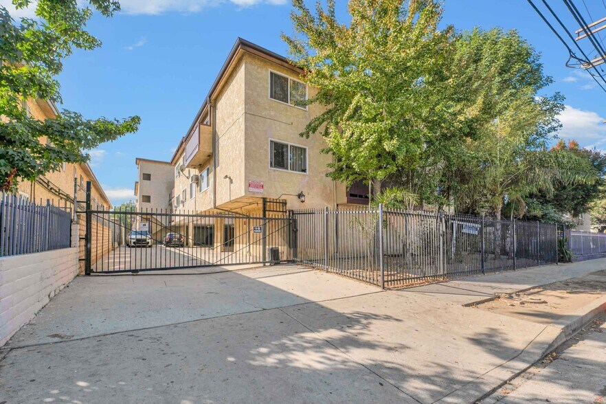 More Photos Of 15240 Nordhoff St, North Hills Apartments For Sale