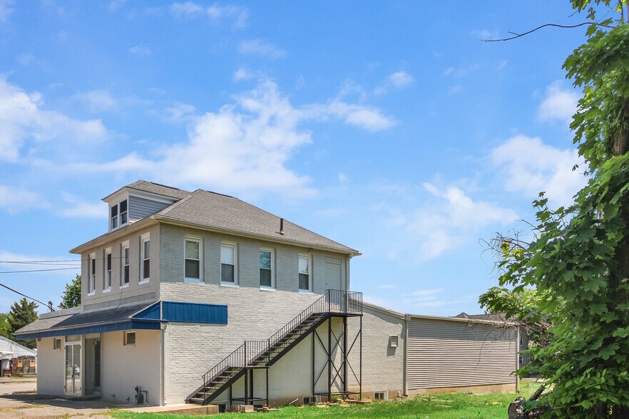 More Photos Of 2477 State Route 57, Stewartsville Storefront Retail Residential For Lease