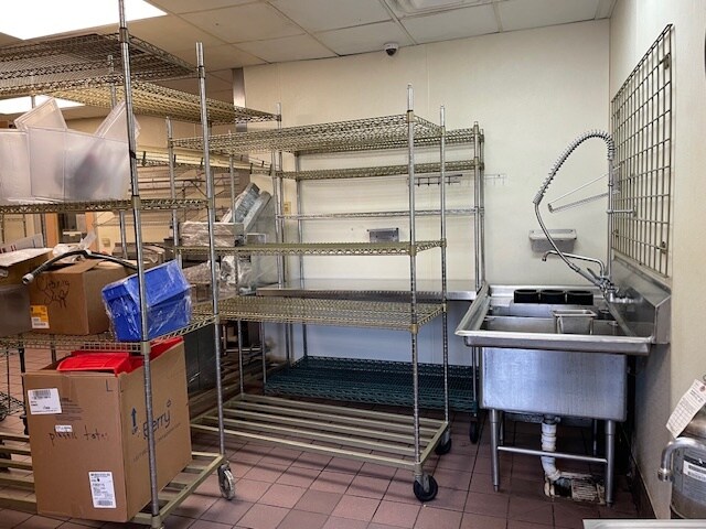 More Photos Of 1272 E Battlefield St, Springfield Restaurant For Lease