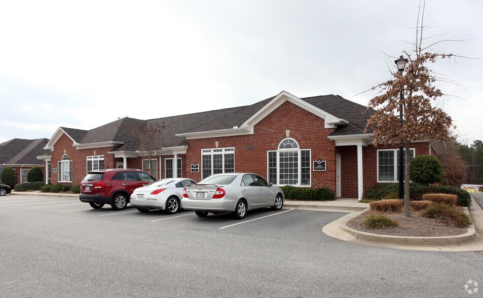 More Photos Of 2450 Atlanta Hwy, Cumming Office For Lease