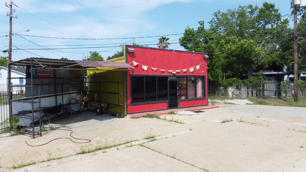 More Photos Of 4010 N Main St, Houston Land For Lease