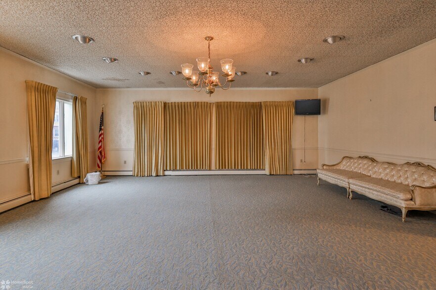 More Photos Of 1619 W Hamilton St, Allentown Funeral Home For Sale