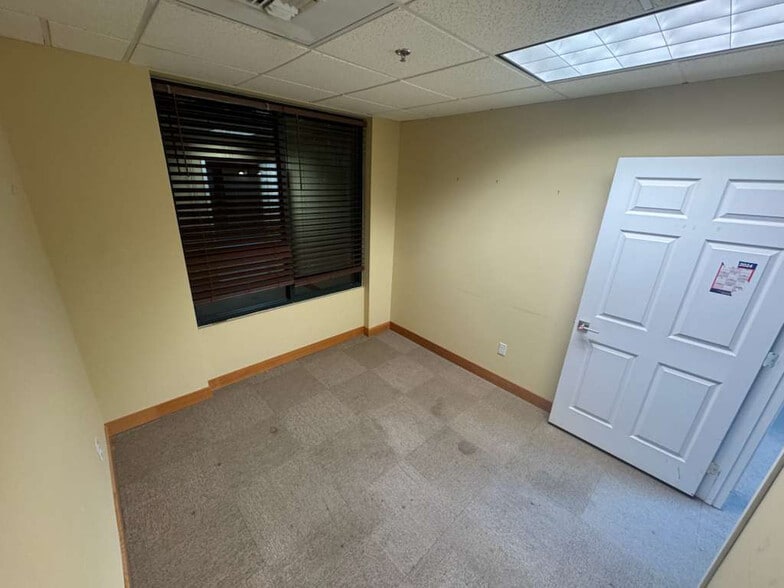 More Photos Of 1224 Harris St, Bellingham Apartments For Lease