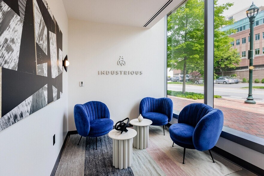 More Photos Of 4500 East West Hwy, Bethesda Coworking Space