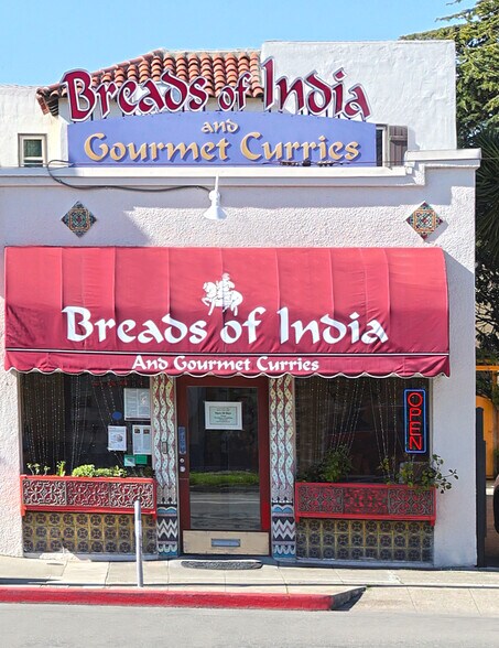 More Photos Of 2447 Sacramento St, Berkeley Freestanding For Lease