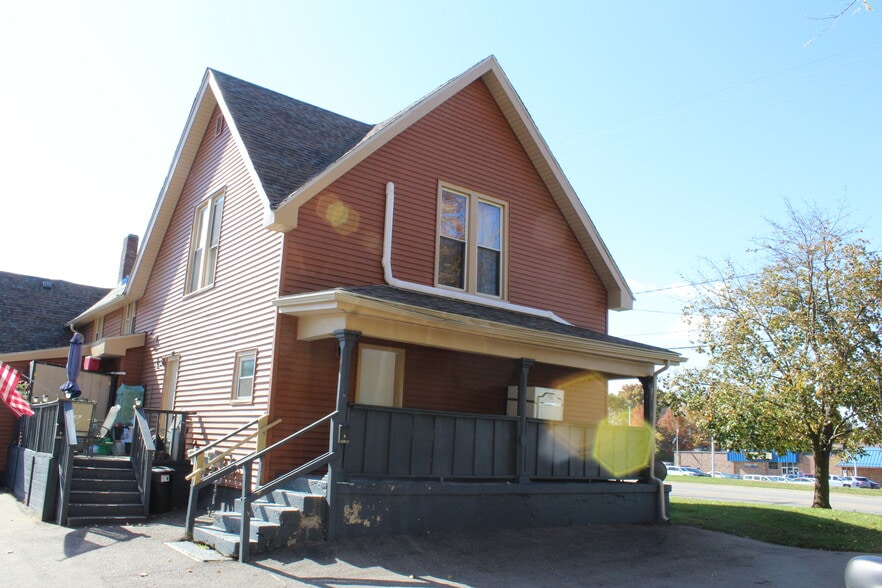 More Photos Of 801 S Mill St, Clio Apartments For Sale