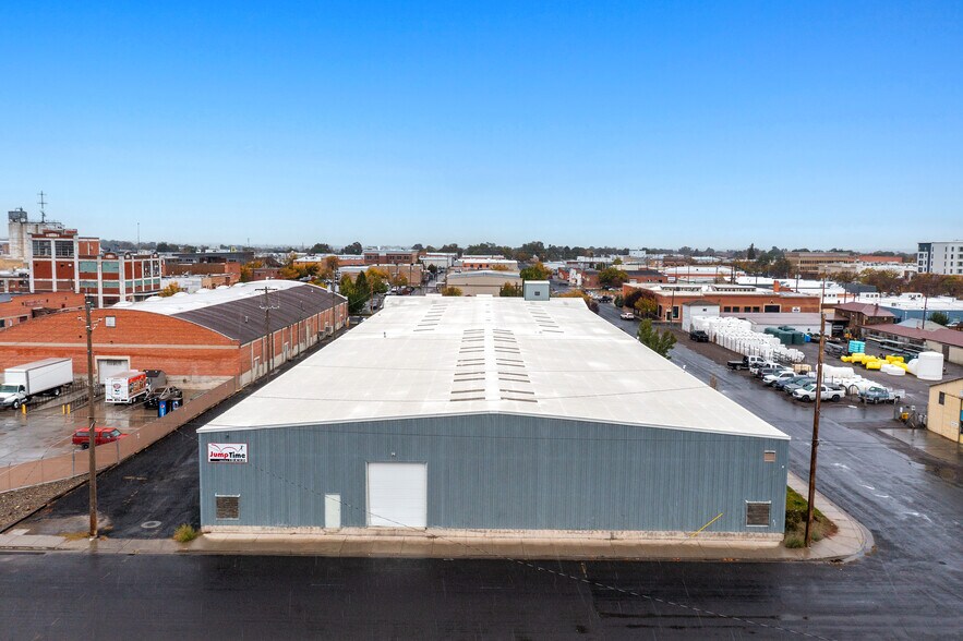 More Photos Of 302-343 3rd Ave S, Twin Falls Warehouse For Sale