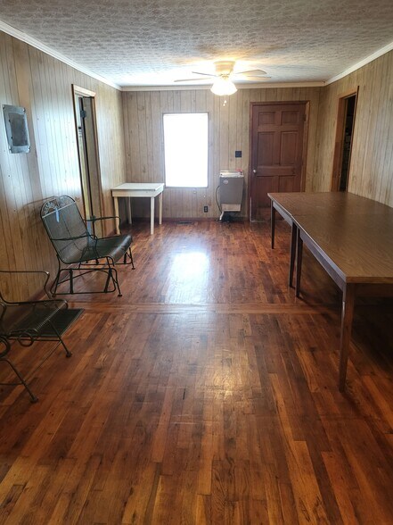 More Photos Of 2123 S Phillips Rd, Lanett Flex For Sale