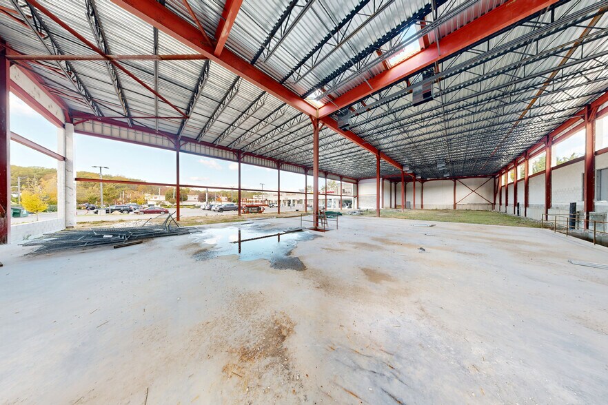 Primary Photo Of 1870 E Jericho Tpke, Huntington General Retail For Lease