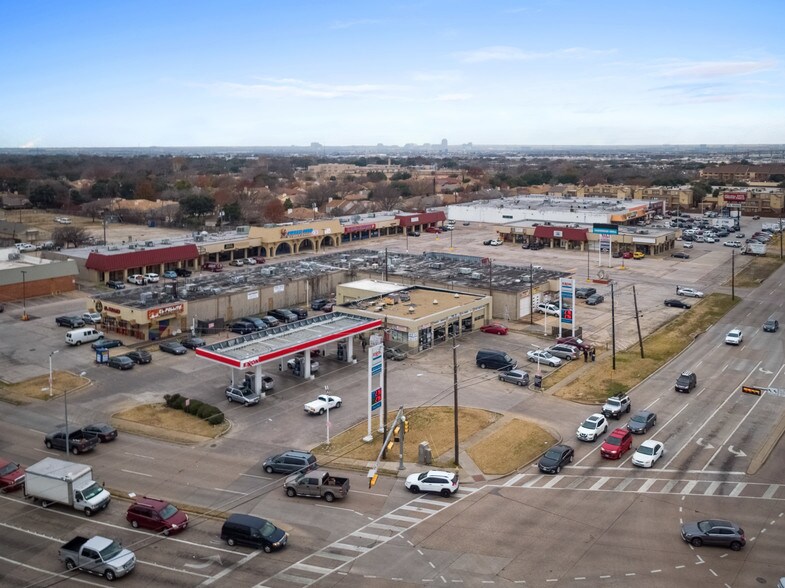 More Photos Of 3068 Forest Ln, Dallas Unknown For Lease