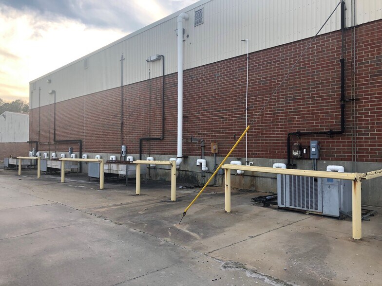 More Photos Of 7595 Industrial Hwy, Macon-Bibb Refrigeration Cold Storage For Lease