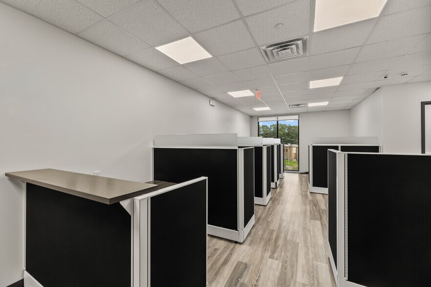 More Photos Of 67 Route 59, Spring Valley Office For Lease