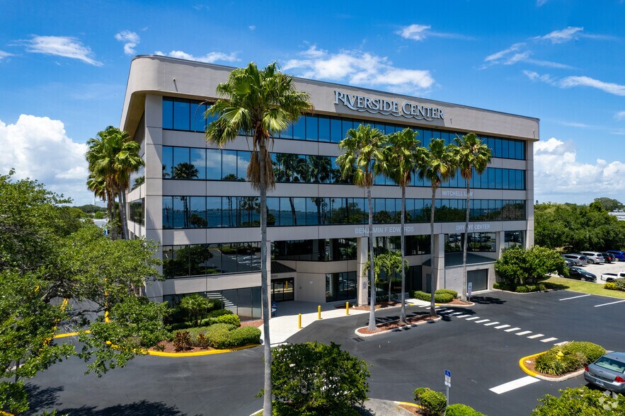 More Photos Of 930 Harper Blvd SW, Melbourne Medical For Lease