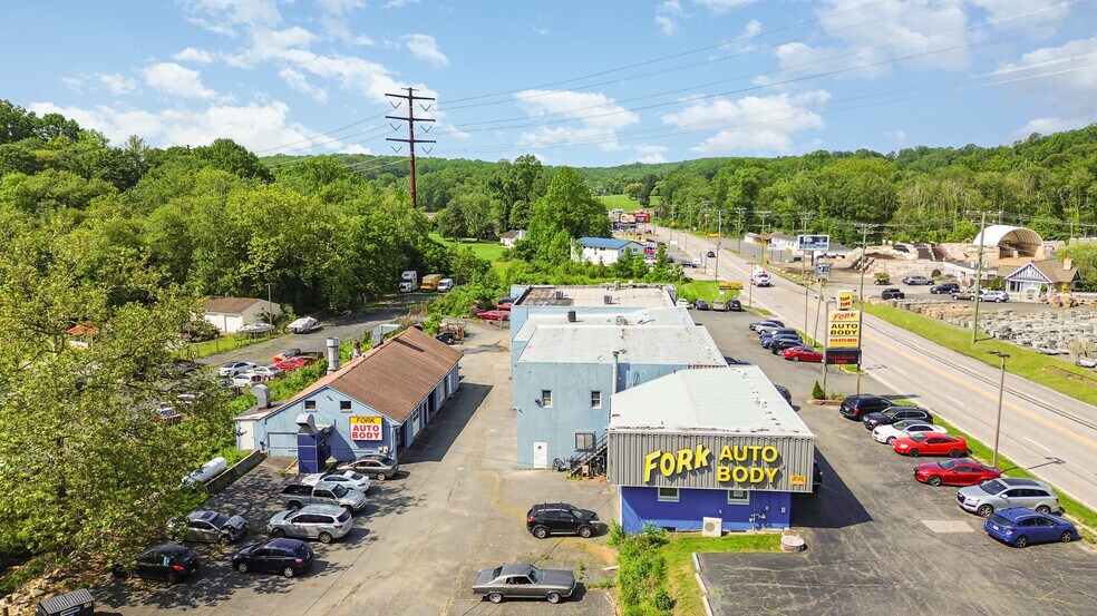 More Photos Of 2705 Belair Rd, Fallston Auto Repair For Lease