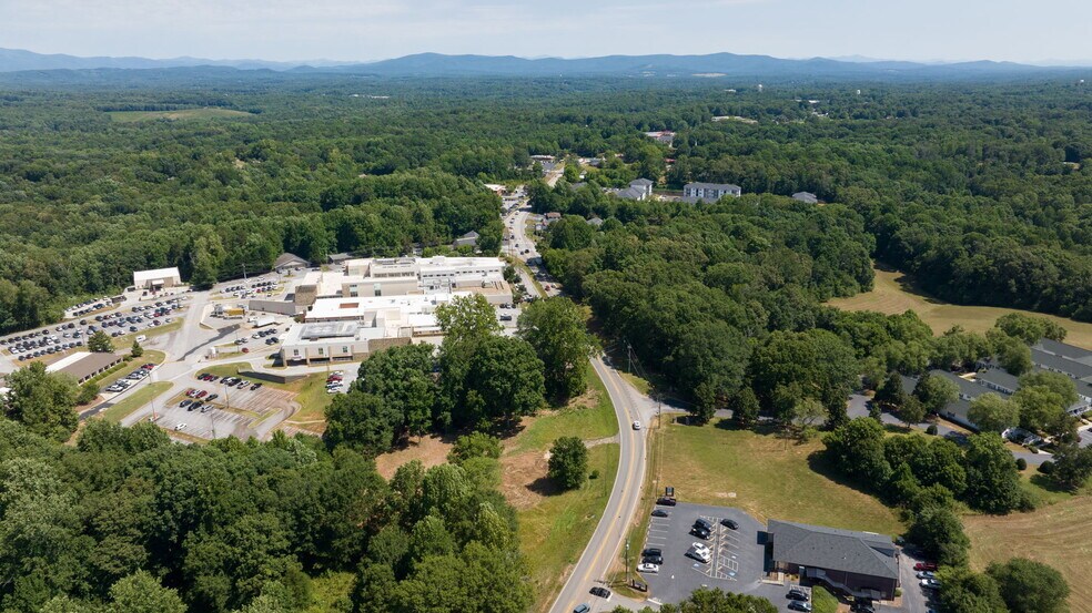 More Photos Of 433 N Historic Hwy 441, Demorest Land For Sale