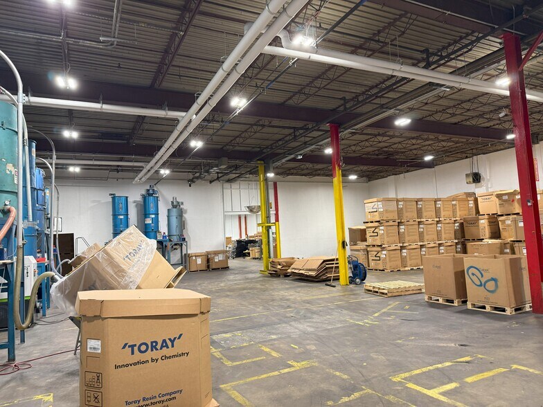 More Photos Of 12 Roberts Rd, Pine Grove Warehouse For Lease
