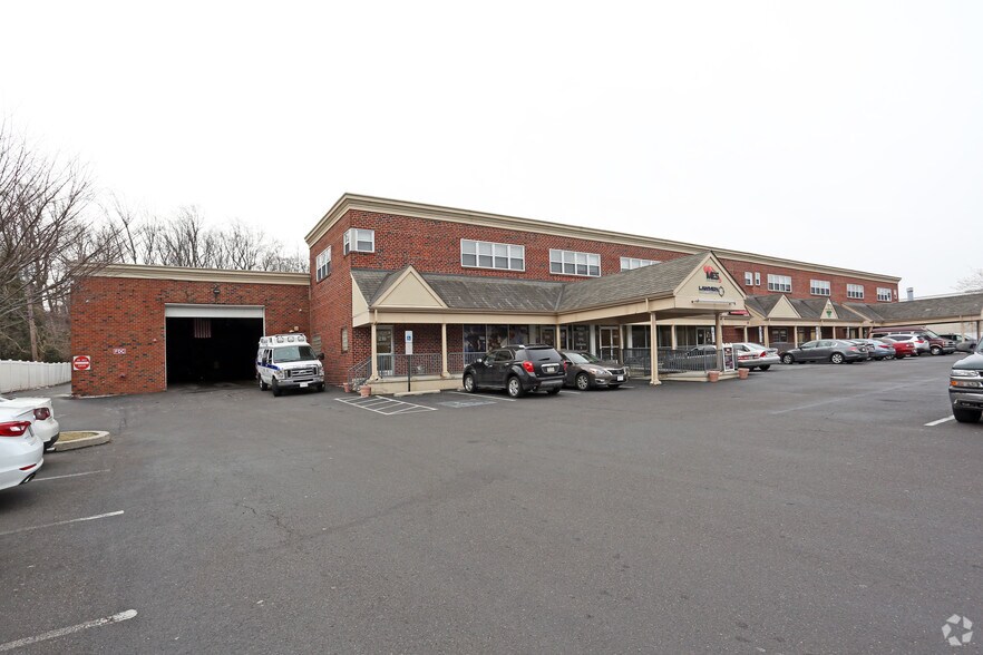 More Photos Of 2755 Philmont Ave, Huntingdon Valley Medical For Lease