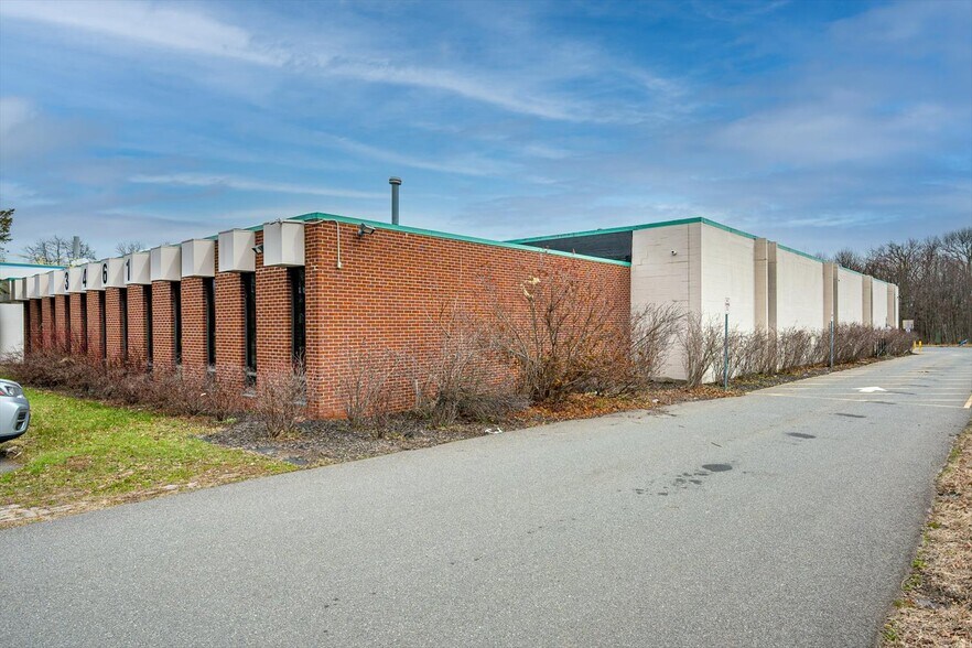 More Photos Of 3461 S Clinton Ave, South Plainfield Manufacturing For Lease