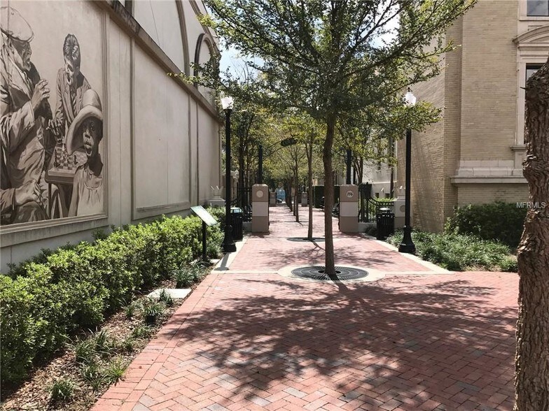 More Photos Of 112 W Indiana Ave, Deland Office For Lease